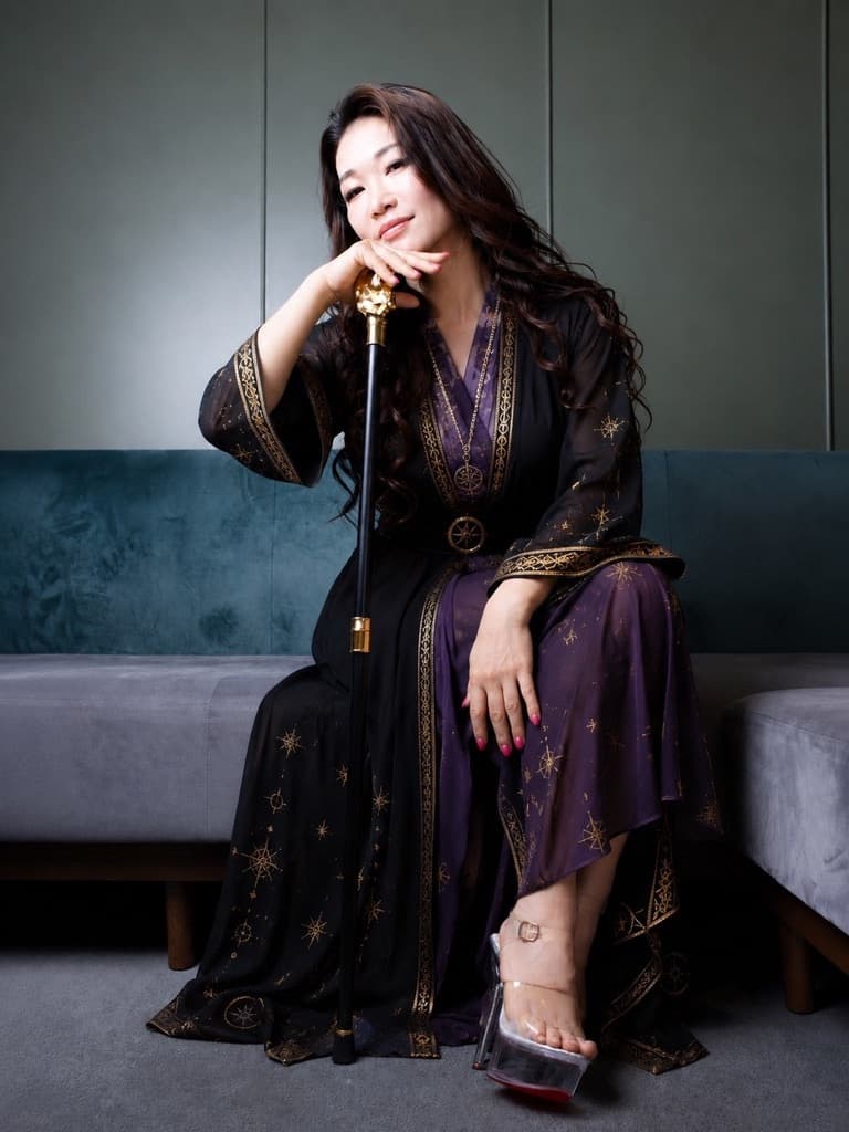 profile-reina.jpg